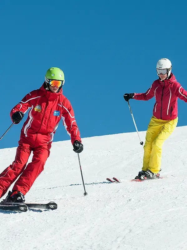 Ski und Snowboard fahren nahe dem CP Blasge am Ossiacher See